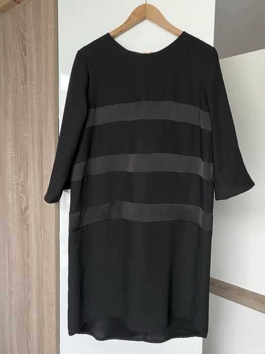 Elegancka sukienka w paski Lindex