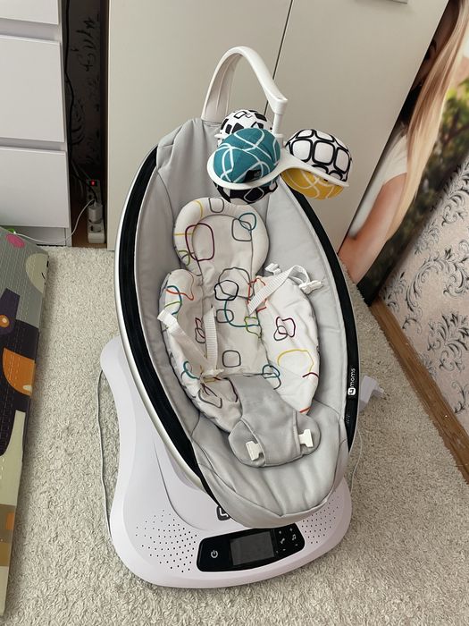 Укачивающий центр 4moms Mamaroo