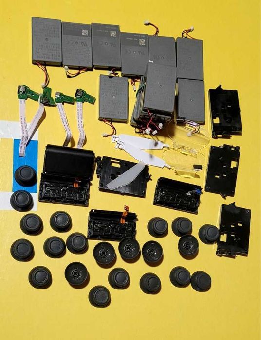 Запчасти геймпадів джойстиків DualShock Дуалшок PS4 Запчастини акумулятор (акум) сенсор плата майн контролер заряду стіки шлейф віконце тримач