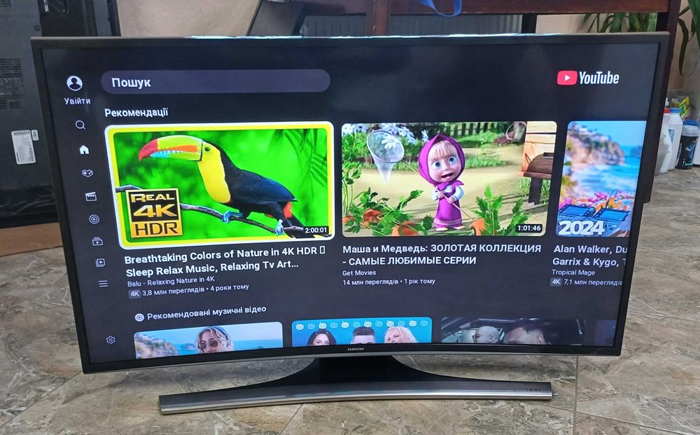 Телевізор Samsung UE40JU6550U 4K Ultra HD Smart TV Wi-Fi  вигнутий бв