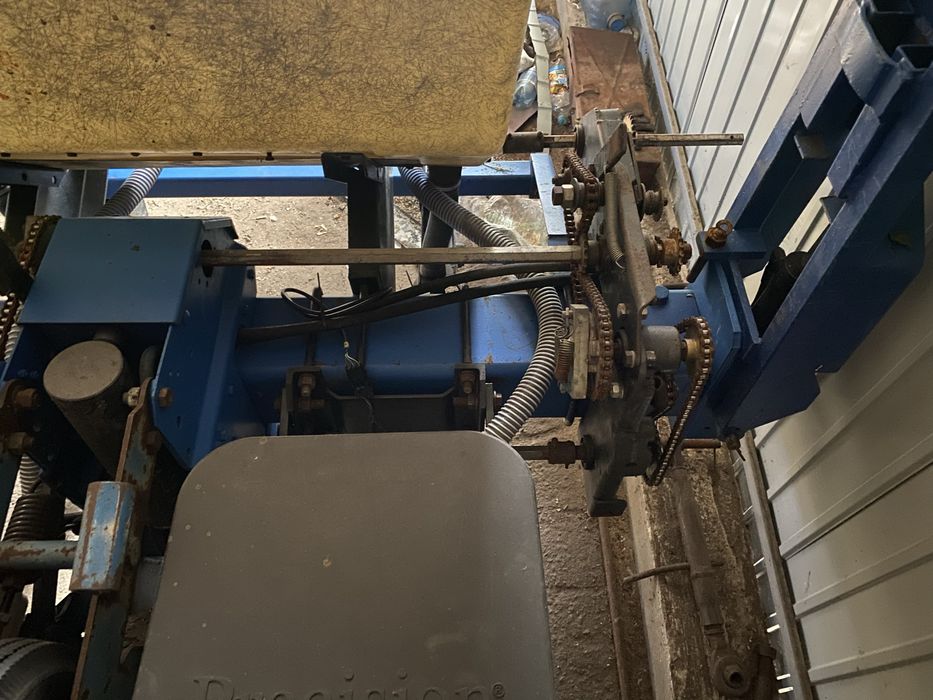 Kinze 2000 Precision Planting vSet 2