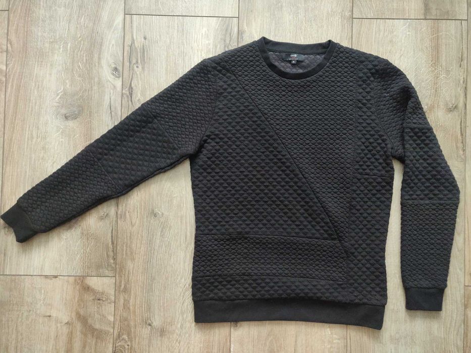 Пуловер Oodji M р.48-50 черного  цвета , красивый необычный дизайн
