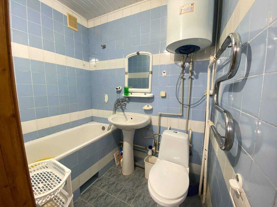 Продам 2 к квартиру на Свердловському масиві 4561
