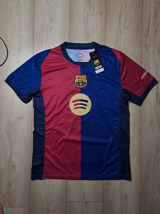 Strój piłkarski FC Barcelona + ochraniacze