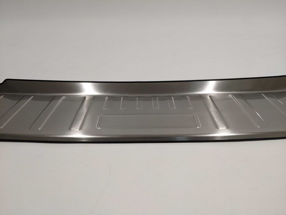 Хром накладка на задний бампер Nissan X-Trail Rogue 14-21 Ниссан Рог