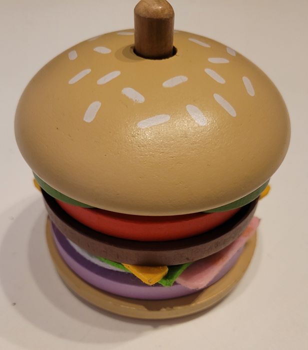 Zabawka drewniany hamburger