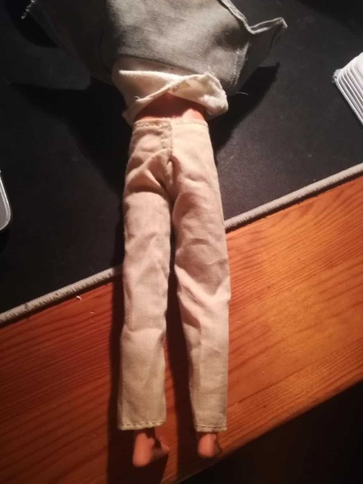 Calças Beges para Boneco Ken