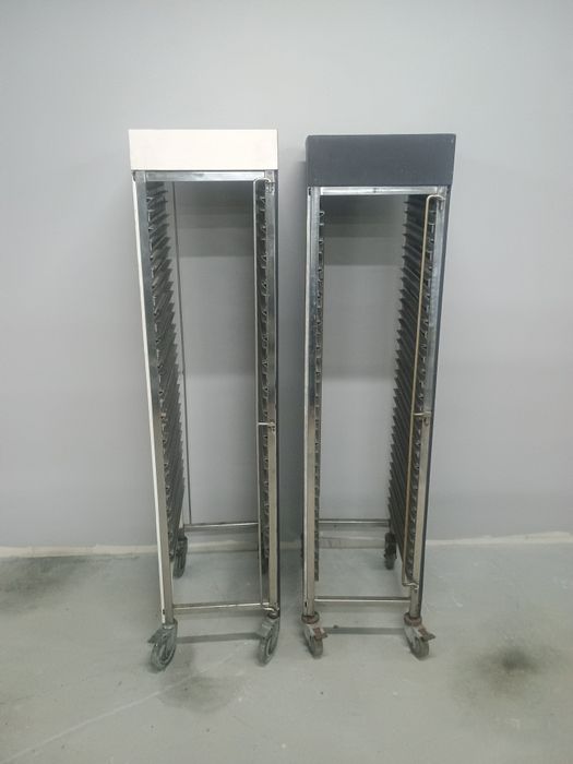 Wózek na pojemniki Gn 1/1