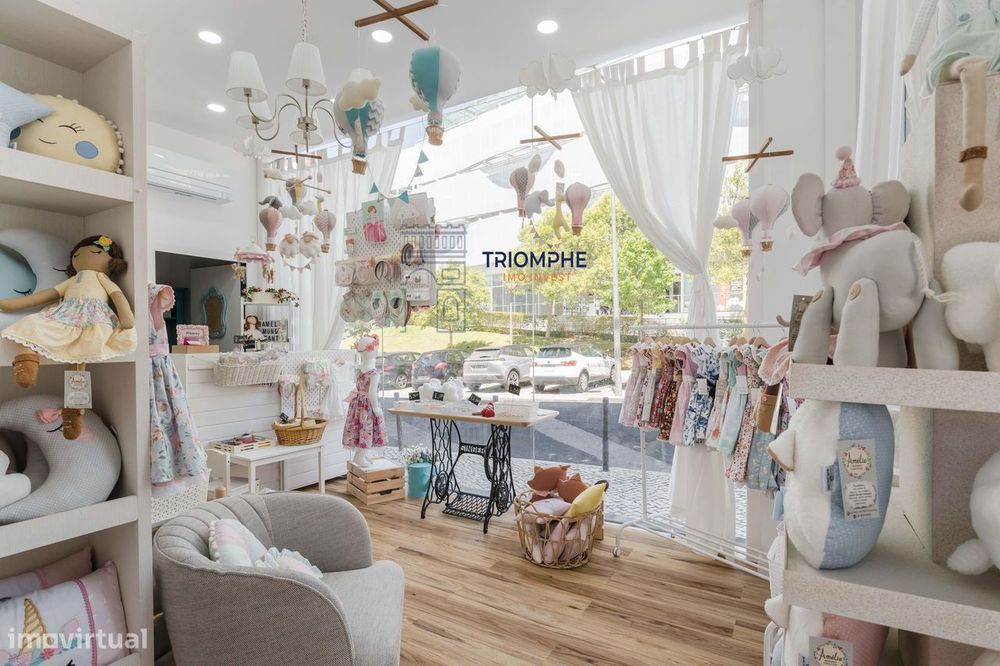 Loja com Mezzanine, São Domingos de Benfica