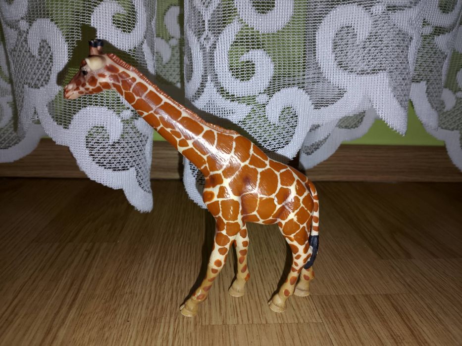 Wycofana Figurka żyrafy schleich 2003 rok
