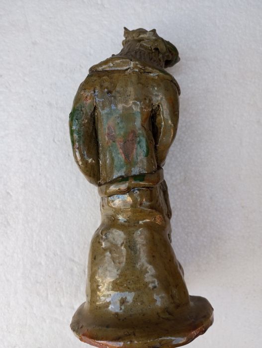 Chrystus Frasobliwy z gliny wypalany - 20 cm