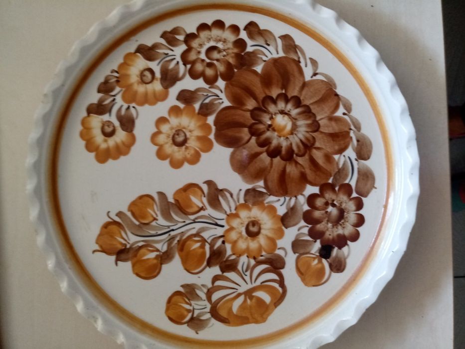 Talerze ozdobne PorcelitCena za całość.