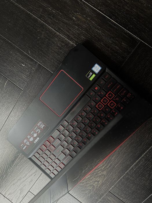 Acer Nitro 5 / i5-9300H / GTX 1650  /