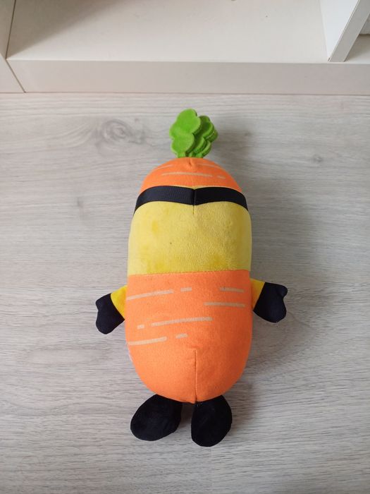 Boneco Minion Cenoura