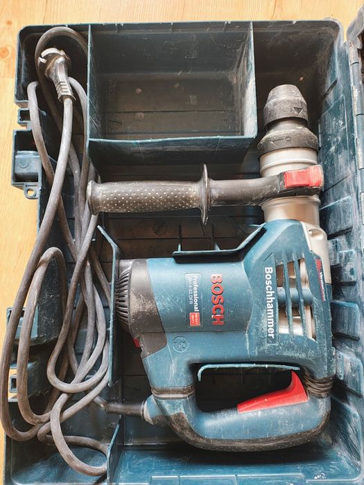 Sprzedam młotowiertarkę Bosch Professional GBH 4-32 DFR