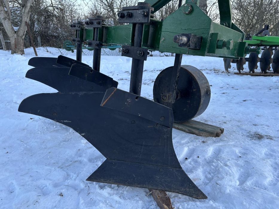 НОВИЙ плуг навісний не оборотний плн 3 35 під кукурудзу МТЗ 80 82 892