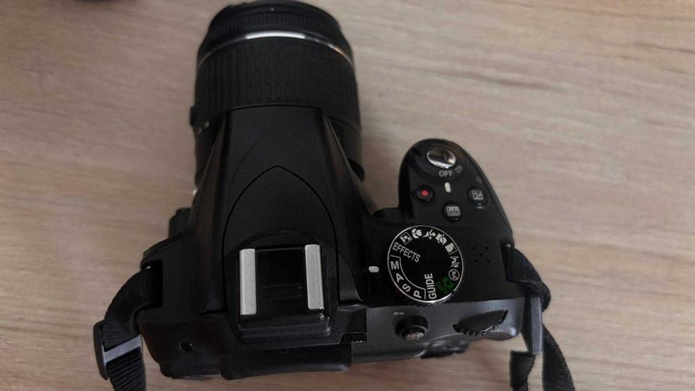 Nikon D3300 + Objetiva 18-55mm VR + Tripé — Excelente Estado