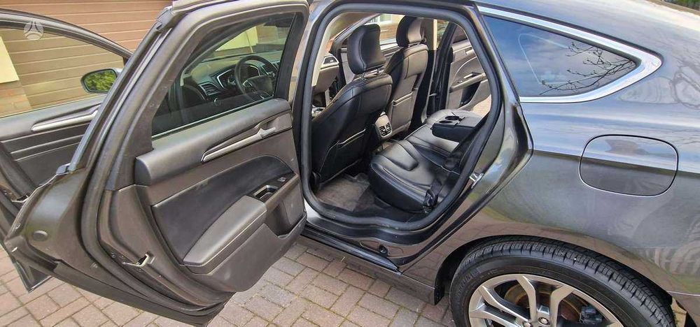 Ford Fusion 2019 гібрид