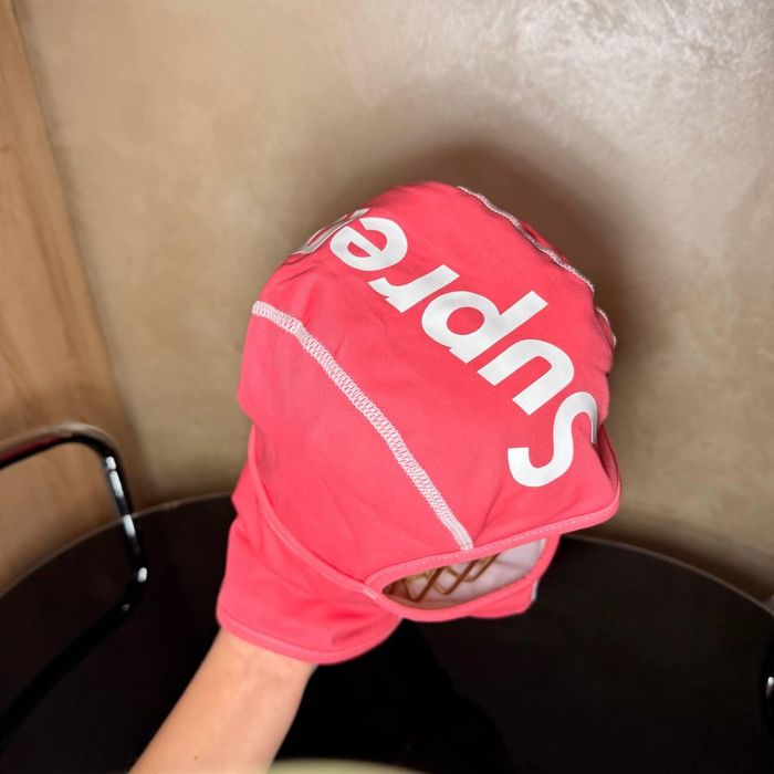 Балаклава Supreme heat reactive змінює колір