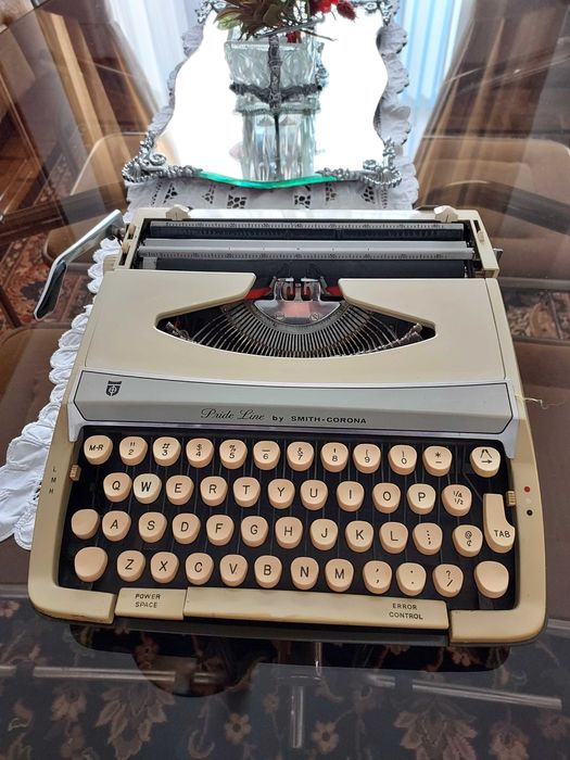 Máquina de Escrever  Pride Line by SMITH-CORONA