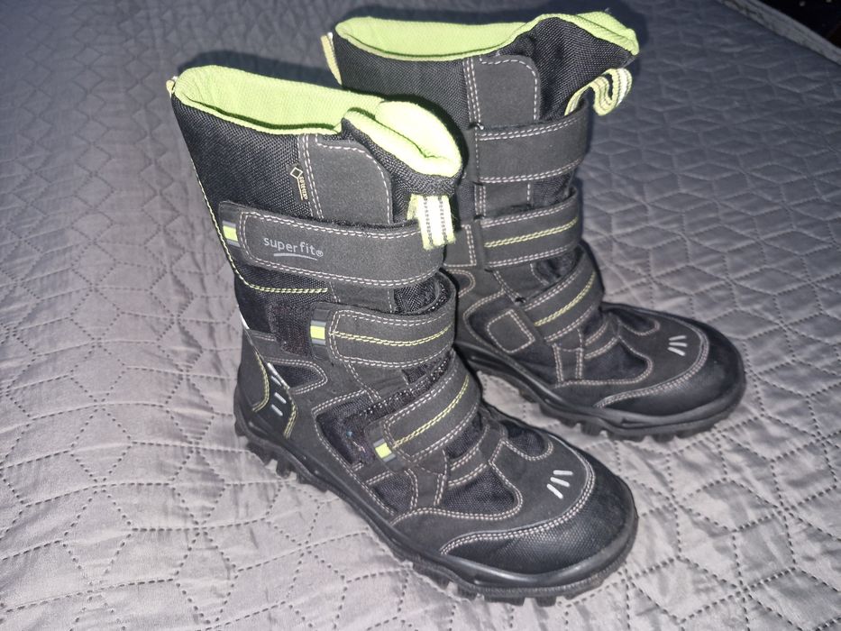 Продам чоботи Superfit на хлопчика