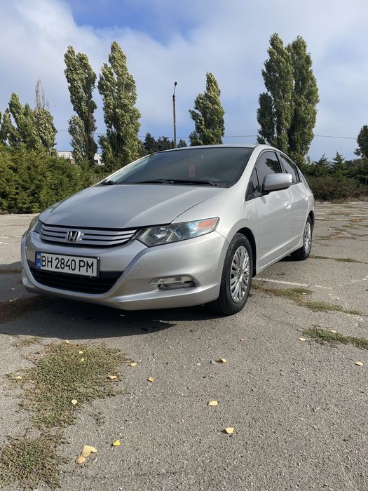 Продам Honda insight