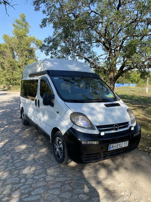 Продам Opel Vivarо в хорошем состояние на полном ходу