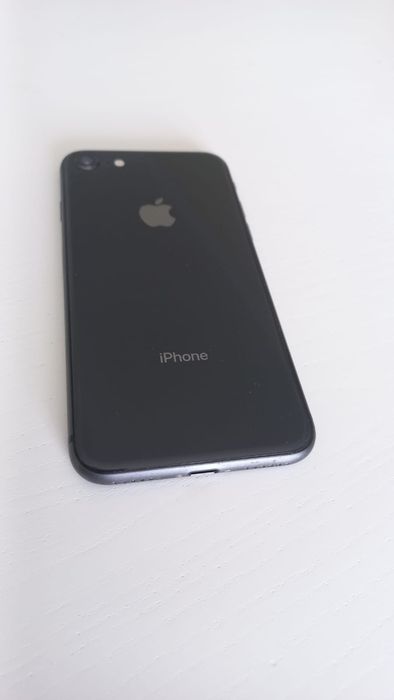 IPhone8 64GB, preto