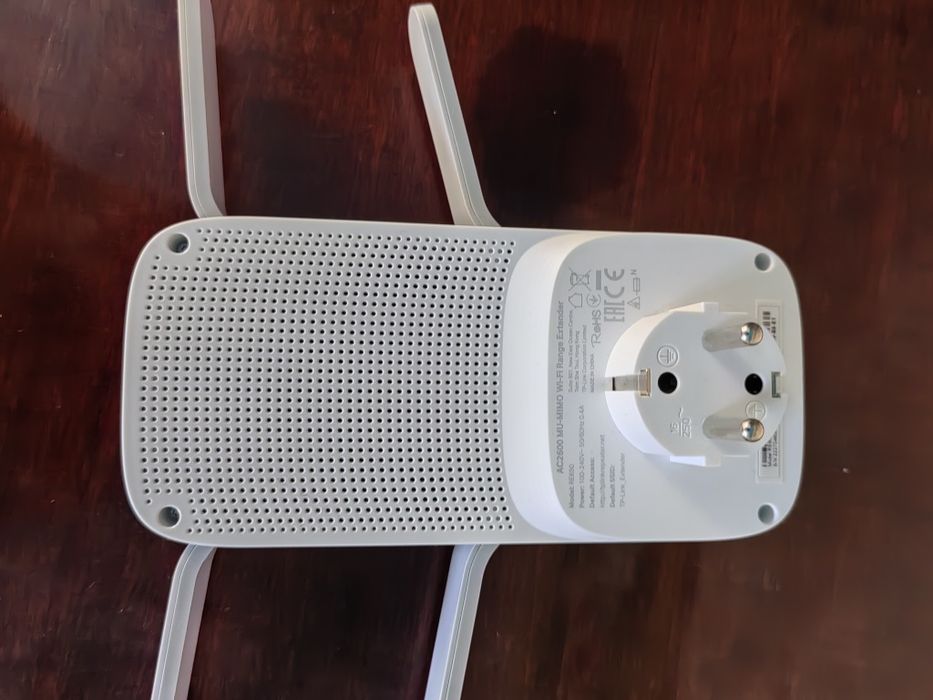 Підсилювач Wi-Fi сигналу TP-Link RE650.