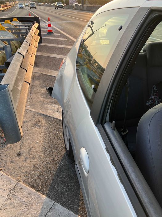 Peugeot 206 1.1 Gasolina para peças ou aproveitamento — photo 2