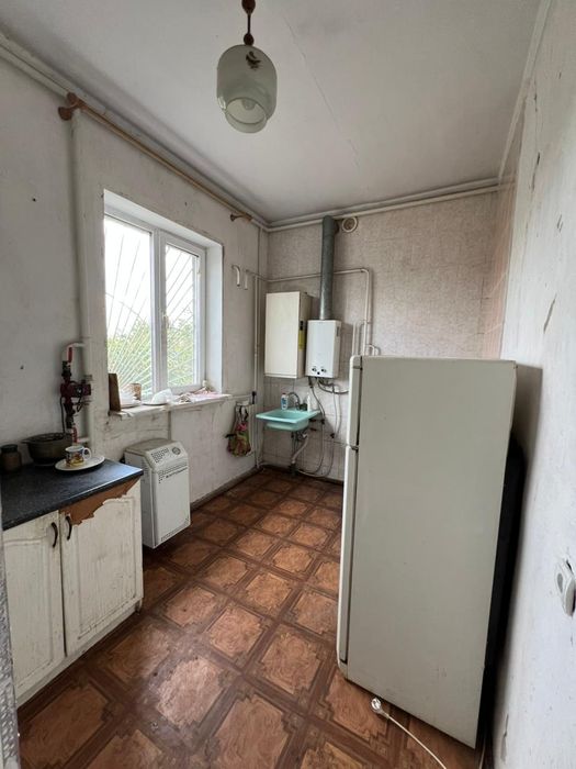 Продаётся дом у озера, пригород Черноморска.