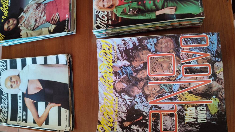 Varias revistas modas & bordados desde 68 a 74