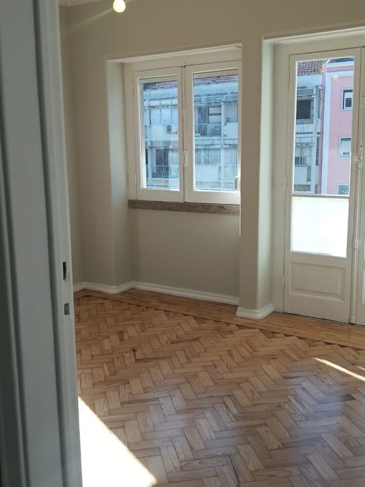 Arrendamento T1 Penha de França