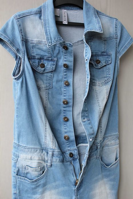 Джинсовый комбинезон с коротким рукавом