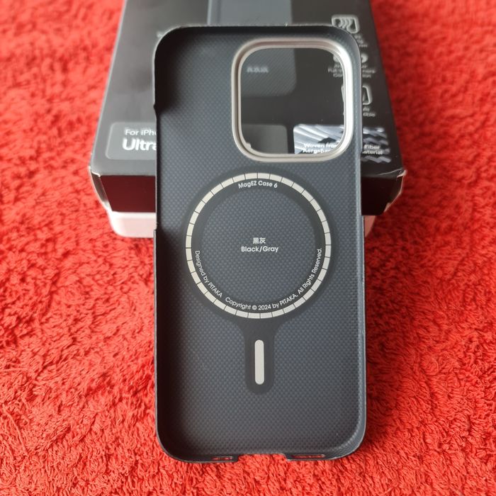 Etui pitaka Iphone 16 pro