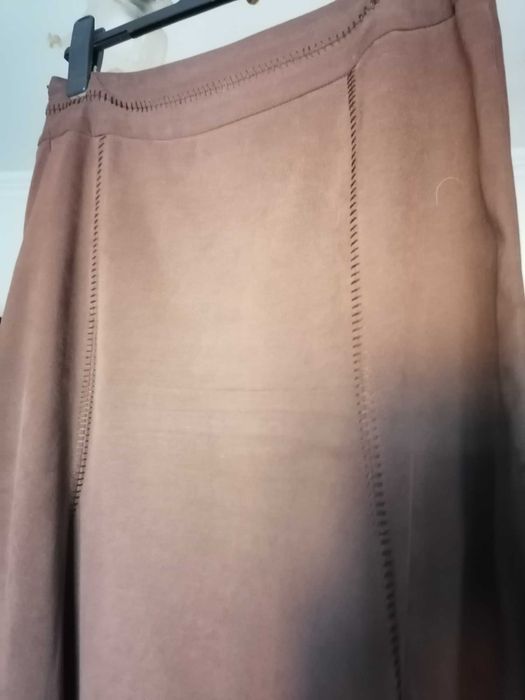 Baixa de preço! 8 Saias (ao preço de 1)  para todas as ocasiões sempre na moda!