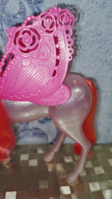 Єдиноріг (пегас, кінь, поні, алікорн) Barbie Mattel перламутровий