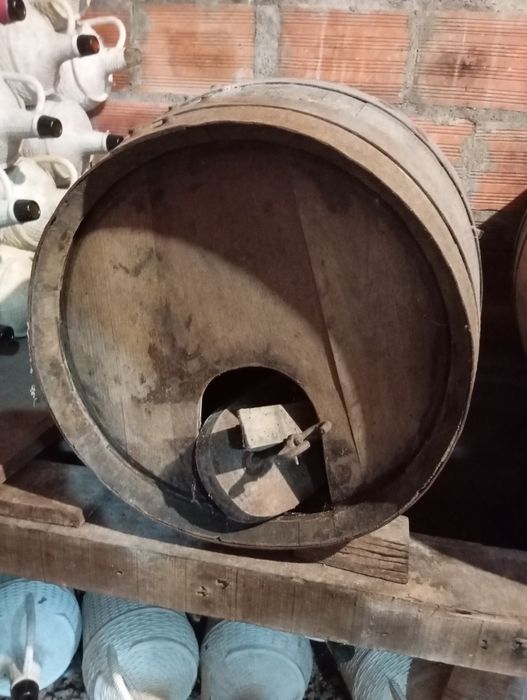 Pipas vinho de madeira