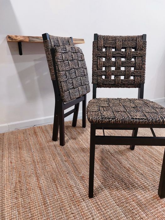 2 cadeiras dobraveis em madeira e corda novas