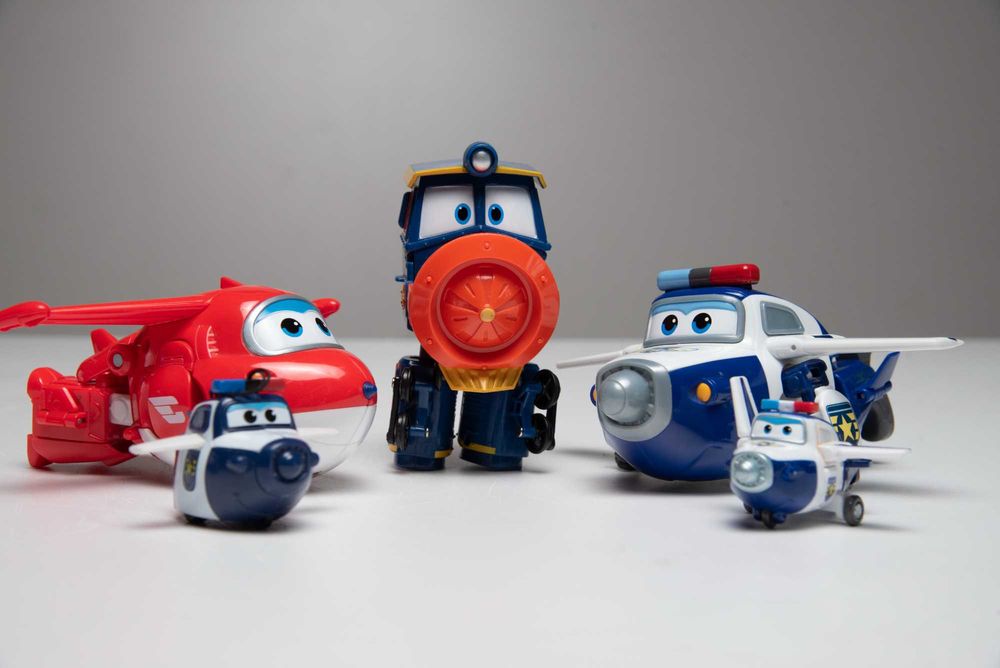 Figurki super wings