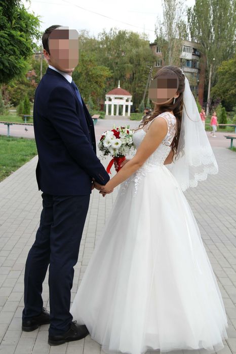Весільна сукня дуже гарна та ніжна р. M/L