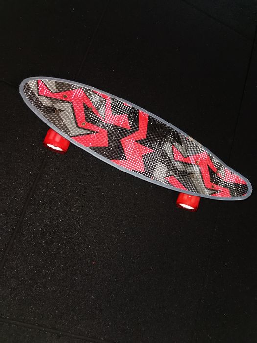 Skate com luz nas rodas