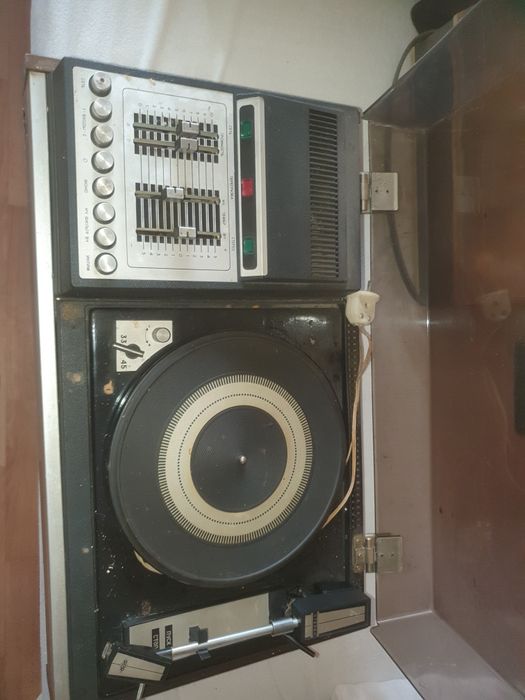 Програвач платівок  мелодія 103 стерео