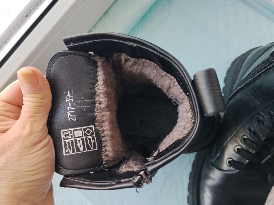 Берці ботінки напівчобітки 38