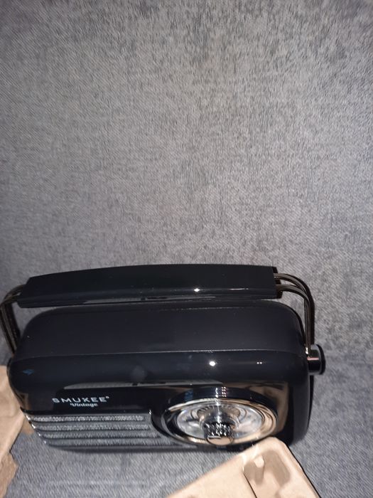 Radio z głośnikiem bluetooth