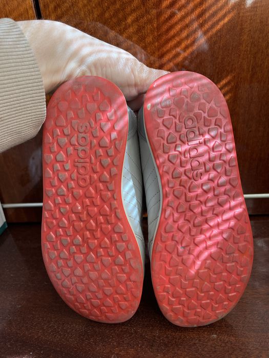 Дитячі кросівки