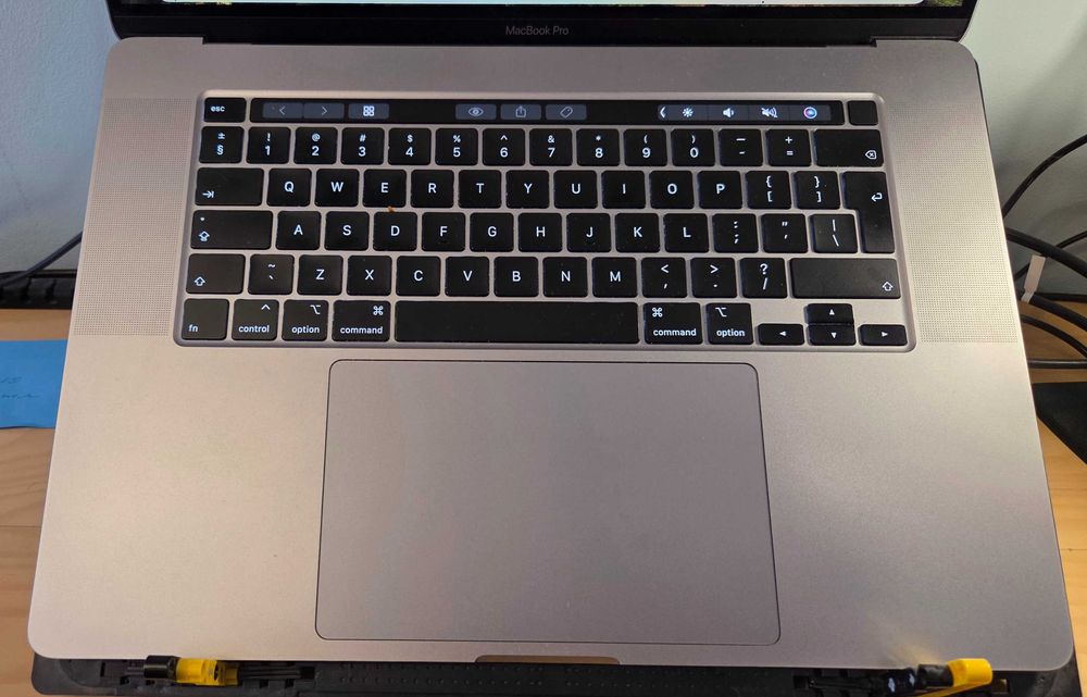 Macbook Pro 2019, A2141,16"/i7/Radeon5300/32RAM/512SSD
