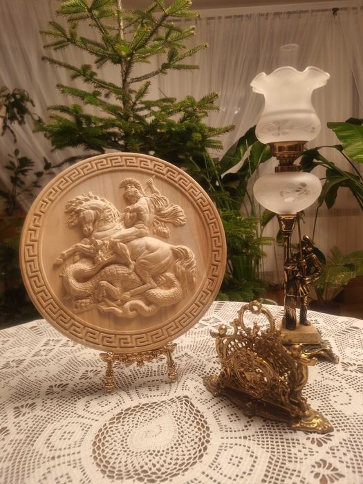 Triumf Wojownika nad Smokiem - Relief , płaskorzeźba