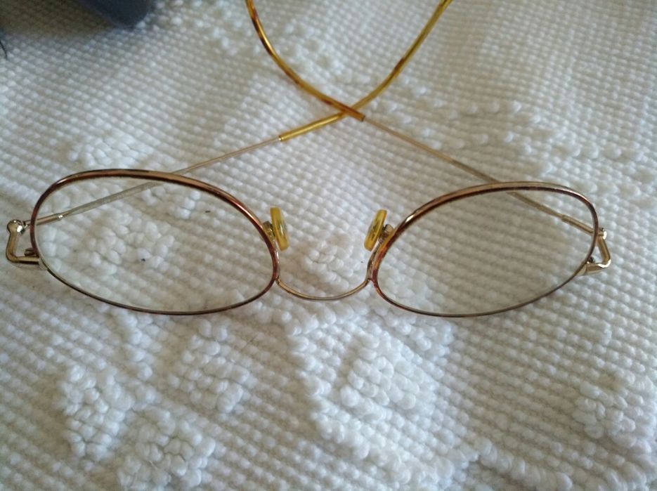 Óculos Benetton (lente 0,25)