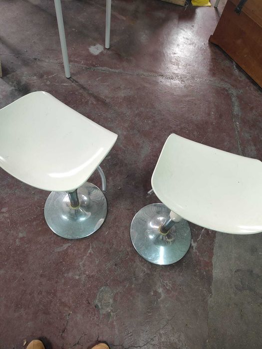 Bancos de Ilha/Balcão – Em Perfeitas Condições